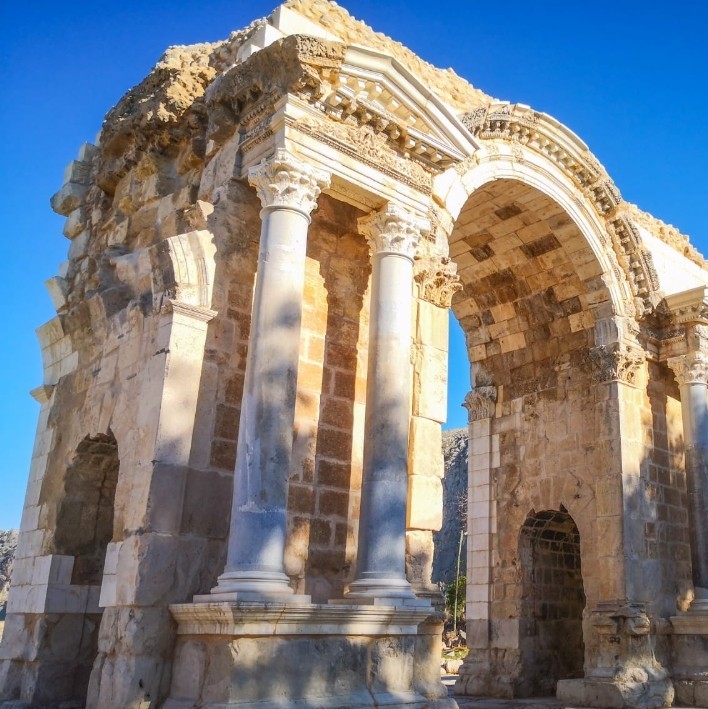 Yabancı Dil Tartışmaları Odağındaki Turist Rehberliği Meslek Kanunu Genel Kurulda